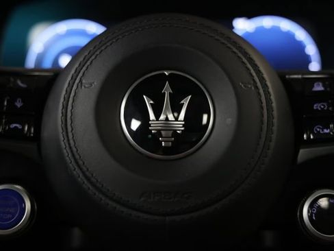 Used 2024 Maserati Grecale GT AWD/4WD image 39