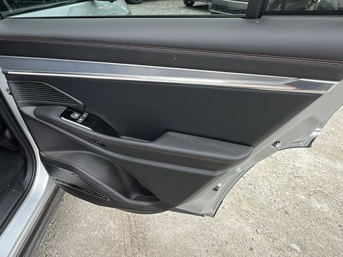 Used 2024 Jeep Wagoneer Launch Edition image 22