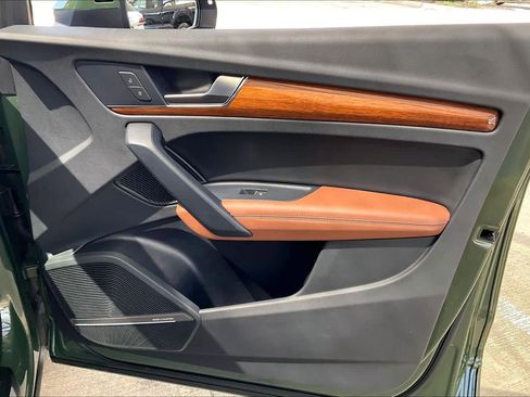 Used 2023 Audi Q5 e Premium Plus w/ Premium Plus Package image 22