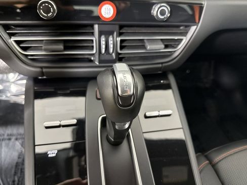 Certified 2024 Porsche Macan GTS AWD/4WD image 32