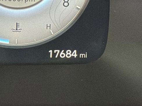 Used 2024 Hyundai Palisade Limited image 10