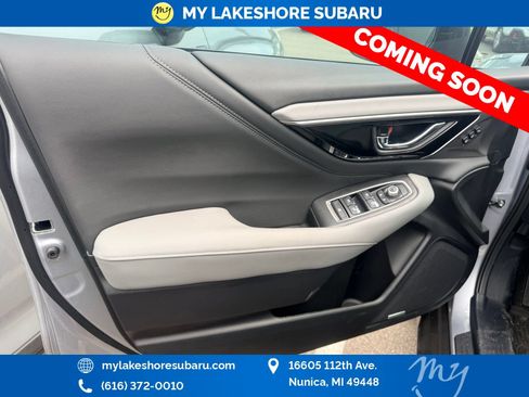 Used 2025 Subaru Outback Limited XT w/ Popular Package #2 AWD/4WD image 8