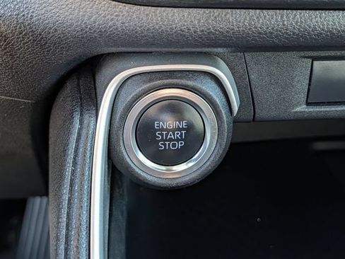 Used 2025 Toyota Grand Highlander AWD image 19