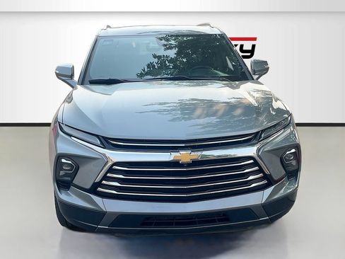 Used 2024 Chevrolet Blazer Premier w/ Driver Confidence II Package AWD/4WD image 2