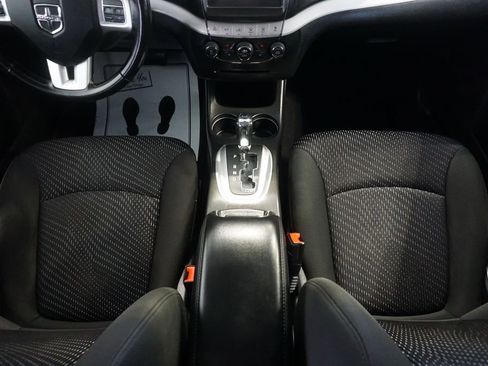 Used 2019 Dodge Journey SE FWD image 28
