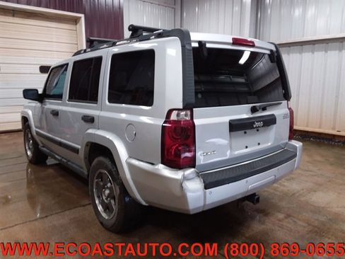Used 2006 Jeep Commander 4WD image 5
