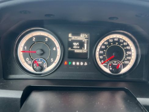 Used 2016 RAM 3500 Tradesman w/ Chrome Appearance Group image 24