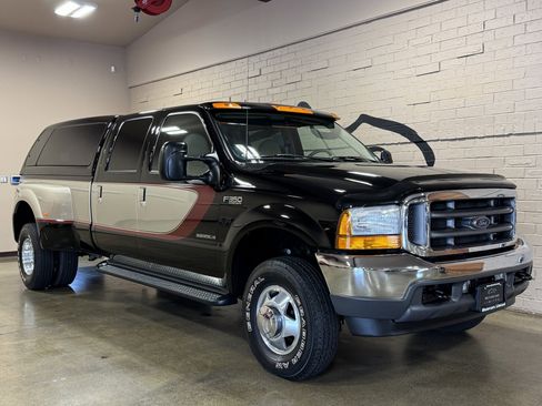 Used 2001 Ford F350 Lariat image 15