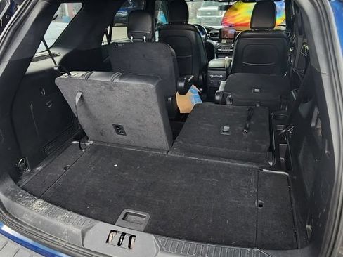 Used 2020 Ford Explorer XLT w/ Equipment Group 202A RWD image 2