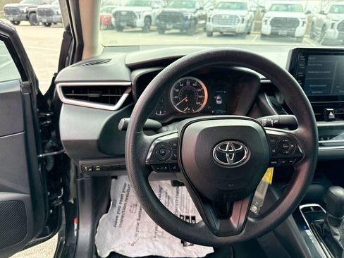 Certified 2022 Toyota Corolla LE image 11