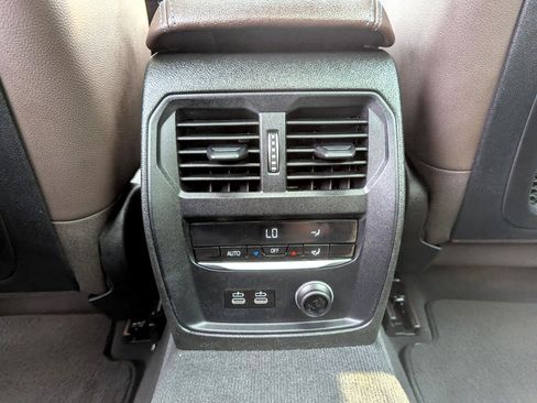 Used 2020 BMW 330i xDrive 330i xDrive Sedan North Americ w/ Premium Package image 51