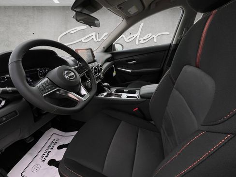 New 2025 Nissan Sentra SR w/ Midnight Edition image 19