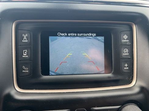 Used 2015 Jeep Grand Cherokee Laredo AWD/4WD image 12