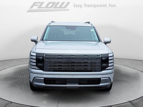 Used 2026 Hyundai Palisade SEL FWD image 3