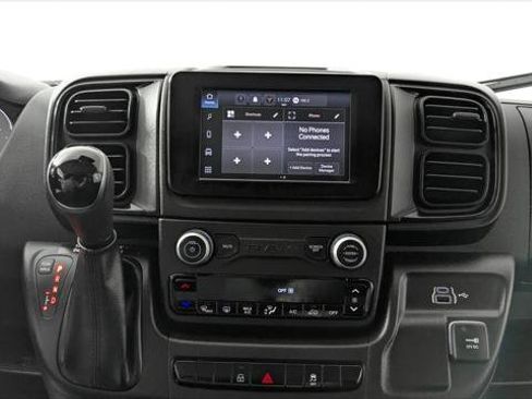 Used 2025 RAM ProMaster 2500 w/ U-Haul Equipment Group FWD image 22