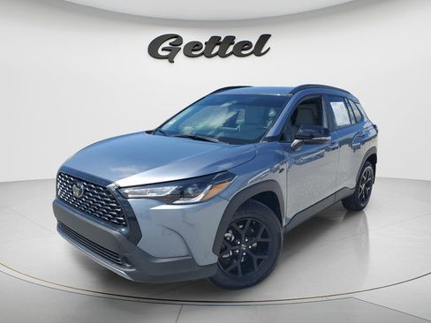 Certified 2025 Toyota Corolla Cross LE image 1