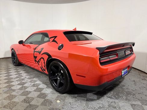 Used 2020 Dodge Challenger SRT Hellcat w/ Plus Package RWD image 4