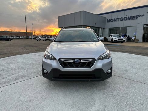 Certified 2023 Subaru Crosstrek 2.0i Premium image 2