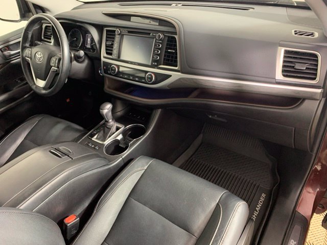 Used 2019 Toyota Highlander Limited AWD/4WD image 7