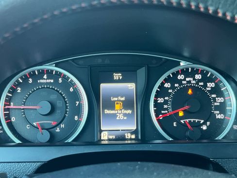 Used 2015 Toyota Camry XSE w/ Advanced Technology Package image 28