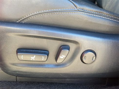 Used 2020 Toyota 4Runner TRD Off-Road Premium image 21