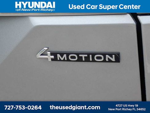 Used 2024 Volkswagen Atlas SEL Premium R-Line AWD/4WD image 16