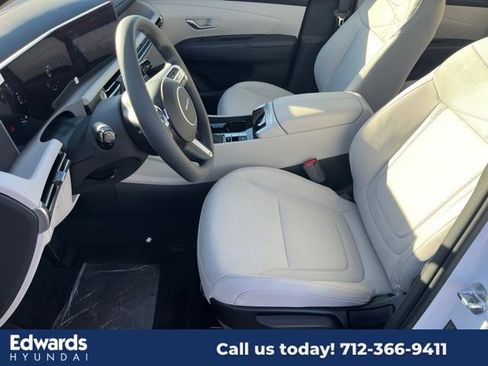 New 2025 Hyundai Tucson SE image 17
