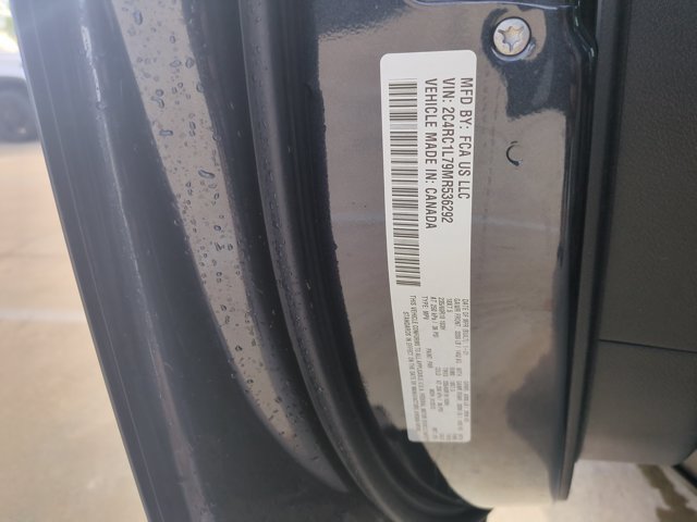 Used 2021 Chrysler Pacifica Touring-L w/ Uconnect Theater Family Group FWD image 12