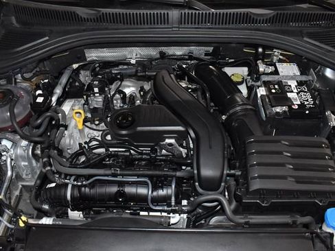 Used 2024 Volkswagen Jetta SE image 10