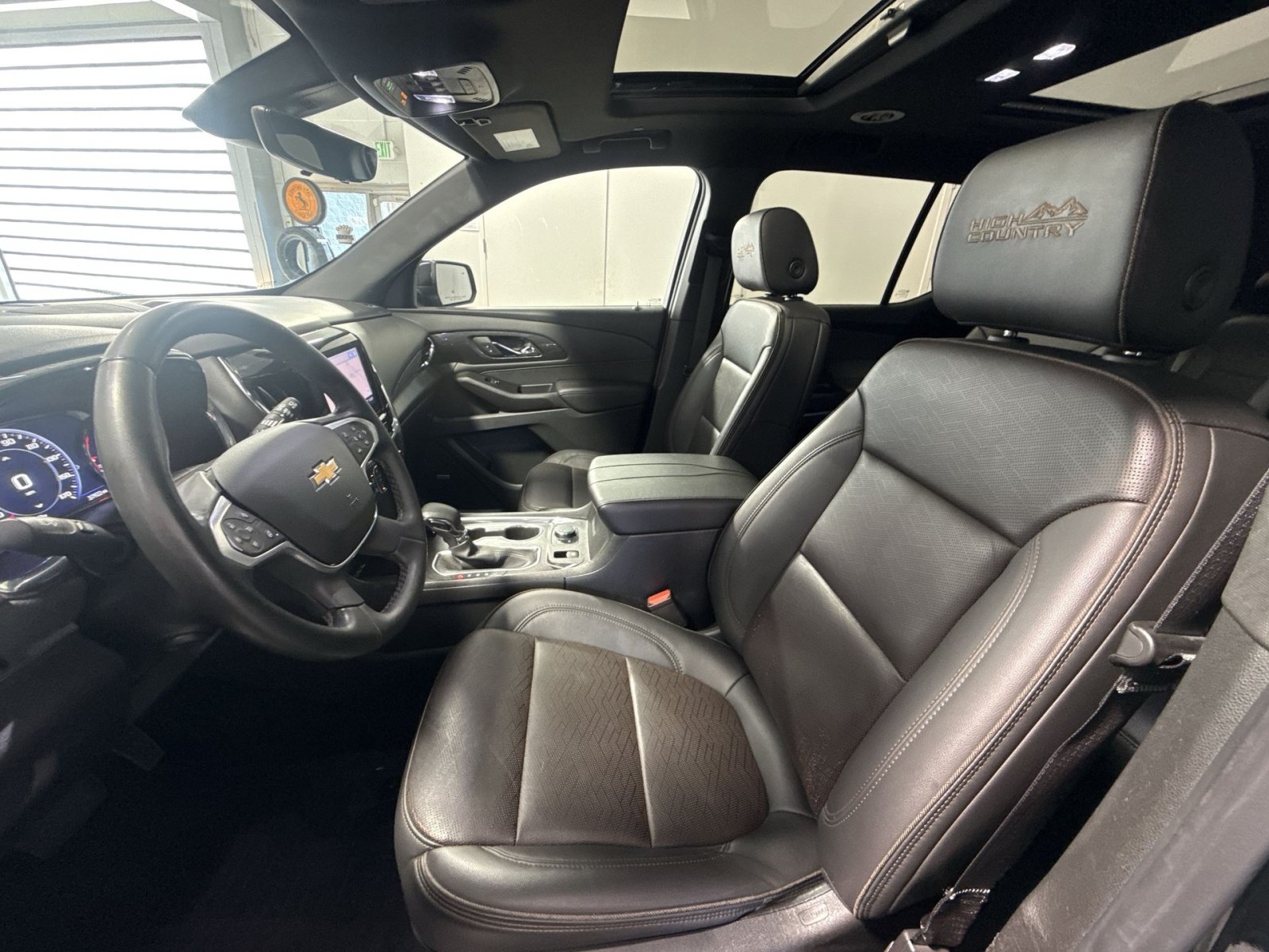 Used 2023 Chevrolet Traverse High Country AWD/4WD image 14