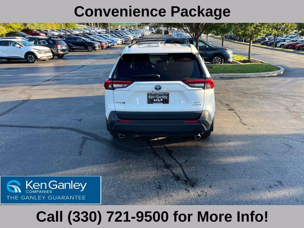 Used 2022 Toyota RAV4 XLE w/ Convenience Package AWD/4WD image 12