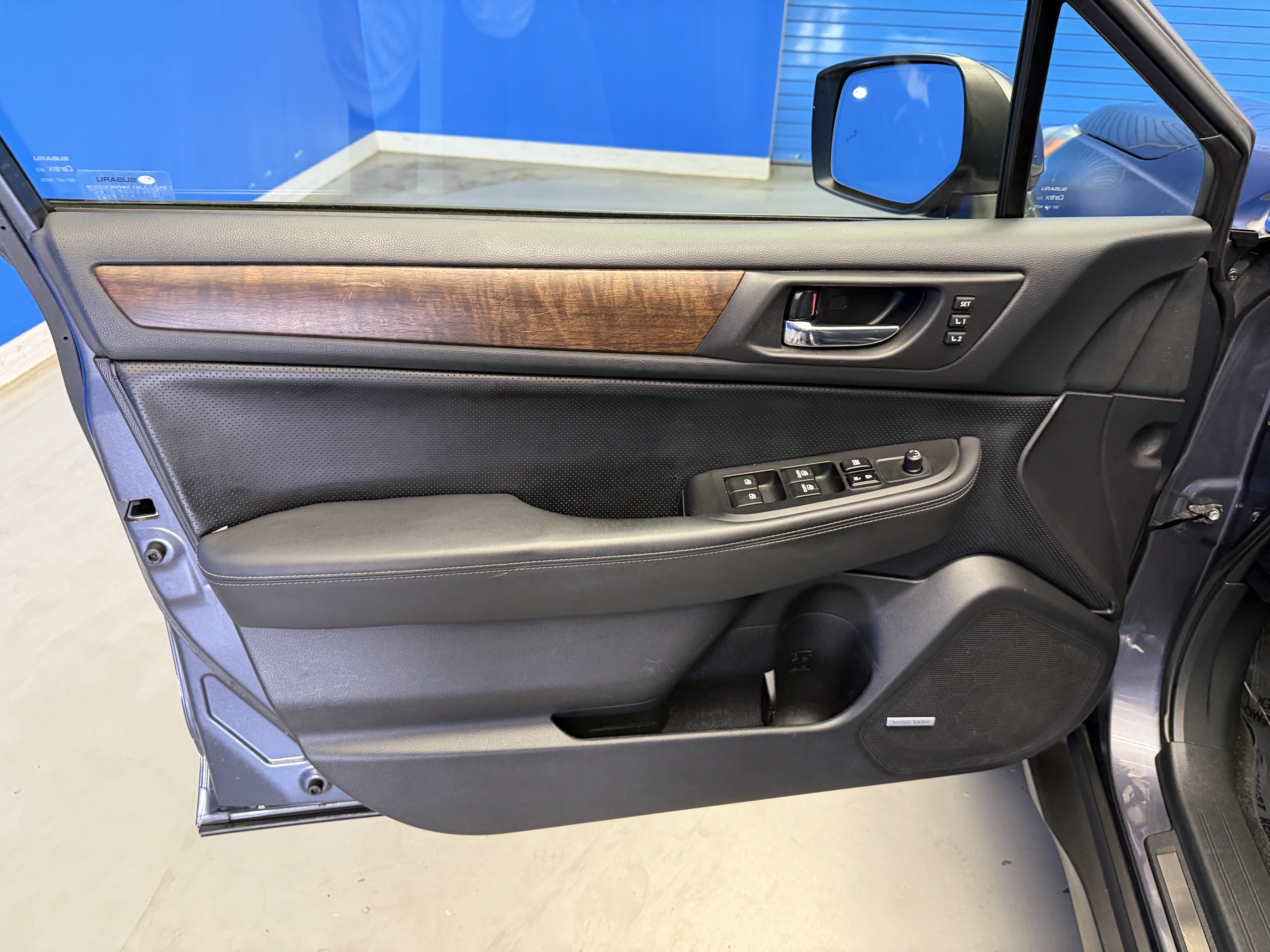 Used 2015 Subaru Outback 2.5i Limited AWD/4WD image 9