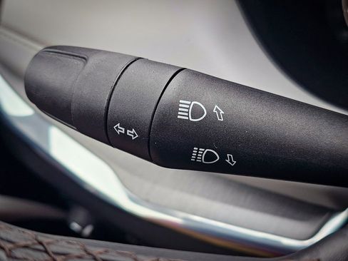 Certified 2022 Jeep Compass Limited image 18