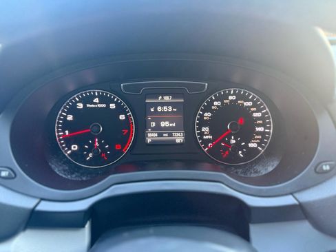 Used 2018 Audi Q3 2.0T Premium AWD/4WD image 10