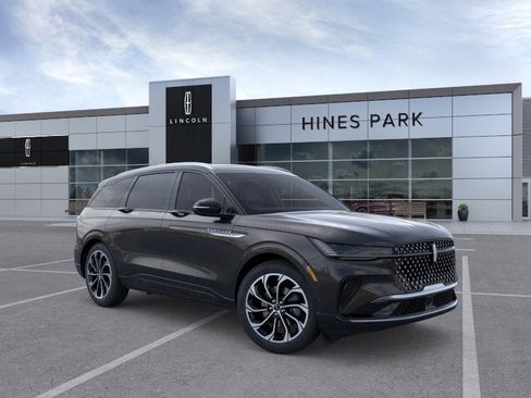 New 2026 Lincoln Nautilus Reserve AWD/4WD image 7