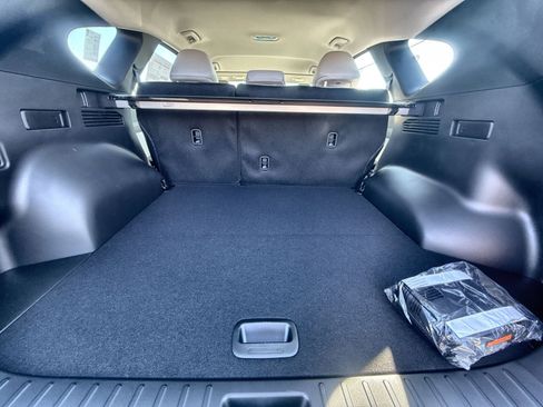 New 2026 Hyundai Tucson Blue SE w/ Tow & Go Package image 24