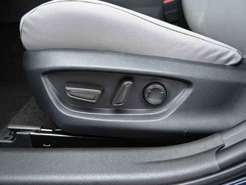 New 2026 Toyota Camry SE image 10