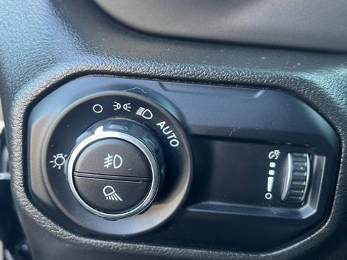 Used 2023 Jeep Gladiator Sport image 27