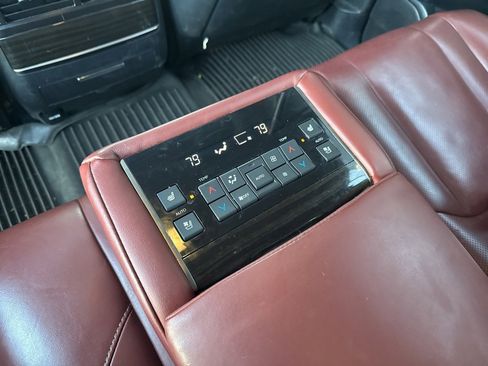 Used 2017 Lexus LX 570 4WD image 19