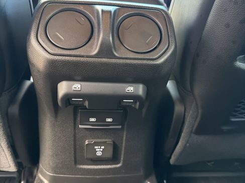 Used 2024 Jeep Wrangler Unlimited Rubicon image 84