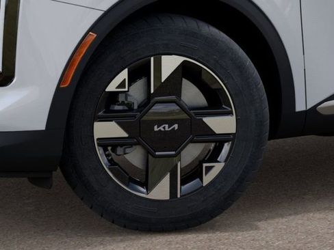 New 2026 Kia Sportage LX image 9