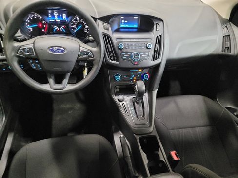 Used 2018 Ford Focus SE image 22