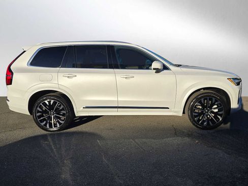 New 2026 Volvo XC90 T8 Ultra w/ Lounge Package image 2