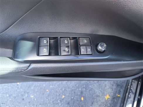 Used 2020 Toyota Camry XSE image 13