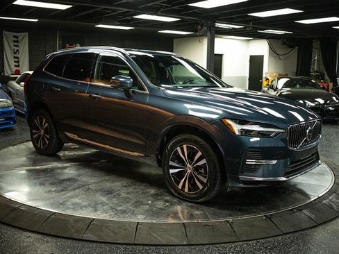 Used 2022 Volvo XC60 T8 Inscription image 5