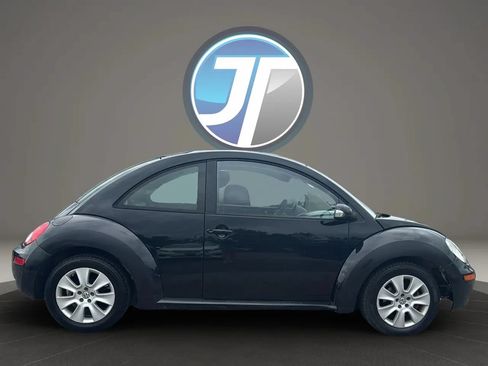 Used 2008 Volkswagen Beetle S FWD image 6