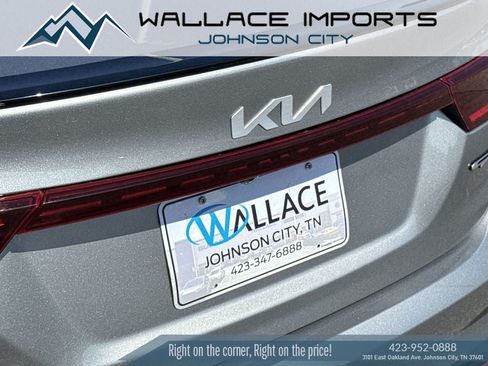 Used 2022 Kia Forte GT FWD image 9