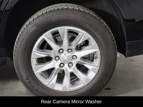 Used 2024 Chevrolet Tahoe Premier AWD/4WD image 36