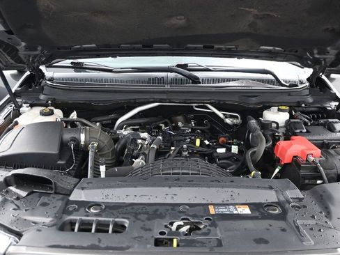 Used 2019 Ford Ranger XLT w/ Equipment Group 302A Luxury AWD/4WD image 13