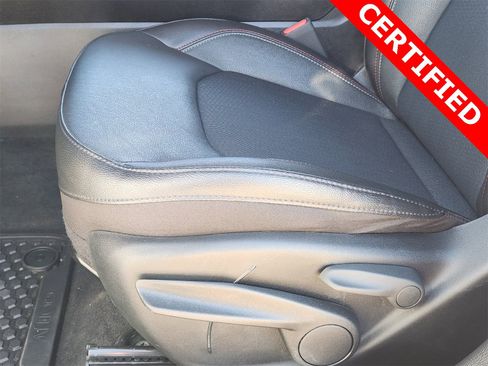 Used 2023 Jeep Compass Trailhawk image 25